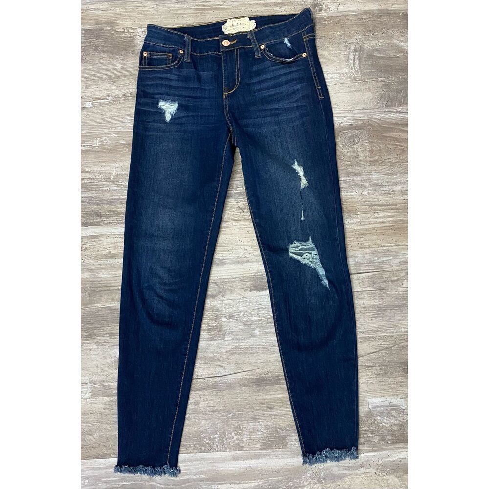 Altard’d State Distressed Juniors Womens Skinny Jean Sz 26/3